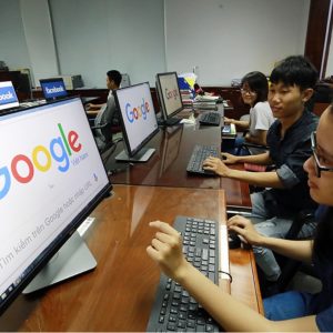 Facebook, Google có ‘bỏ’ Việt Nam vì quy định đặt máy chủ?