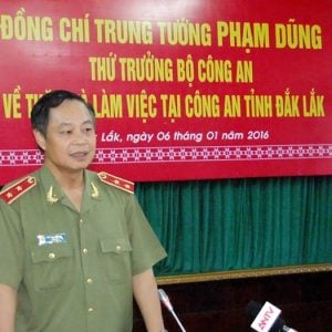 Trung tướng an ninh Phạm Dũng đội lốt Phó Thủ tướng Việt Nam, sang Đức gặp thị trưởng thành phố Taucha xin dựng chùa – Đức vào cuộc điều tra
