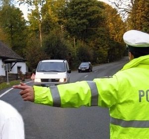 Một người Việt bị bắt tại Đức vì đi xe BMW ăn cắp và mang theo ma túy tổng hợp