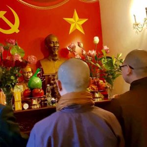 Gasthaus statt Tempel: Vietnamesen bringen Buddha ins Restaurant und die Religion „sozialistischer Art“