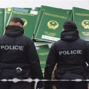Chính phủ Cộng hòa Séc cảnh báo về tội phạm tham nhũng khi cấp Visa nhập cảnh cho người Việt Nam