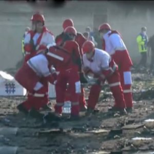 Iran: máy bay rơi sau hai phút cất cánh, 176 người chết
