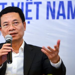 Bộ trưởng Hùng “hả hê“ – Facebook xóa triệu tài khoản mỗi ngày