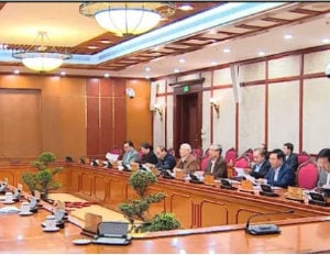 Chairing first meeting on Wuhan pandemic, Nguyen Phu Trong praises the regime of “superiority” and “goodness”