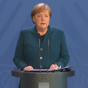 Thủ tướng Đức Angela Merkel tự cách ly tại nhà riêng