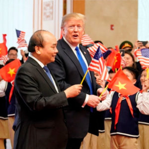 Đối phó Tập – Trump “dí” nước cờ Việt Nam