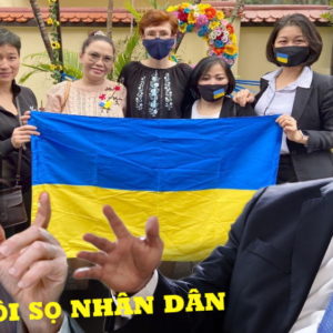 Nhiều người Việt kêu gọi ‘đừng bị kích động’ về video người Ukraine xé cờ VN