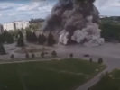 Khoảnh khắc kinh hoàng Nga cho nổ tung Cung Văn hóa của Ukraine bằng tên lửa khiến 7 người trong đó có trẻ em bị thương