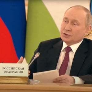 Putin đã sống sót sau 5 lần mưu sát từ Vương quốc Anh đến Azerbaijan