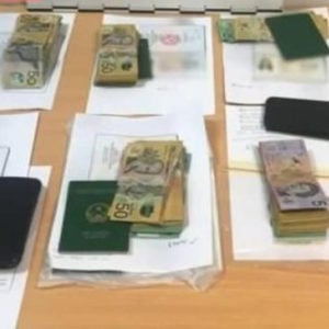 Nine Vietnamese flight attendants were arrested in Australia on suspicion of smuggling money
