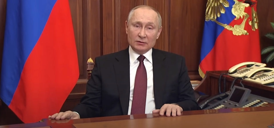 Vladimir Putin đối mặt với phế truất khi nhiều quan chức bí mật tiếp cận phương Tây để giúp kết thúc chiến tranh