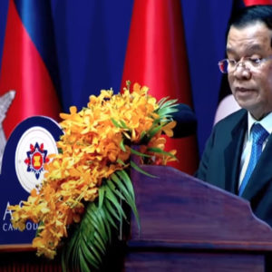 ASEAN Summit and EAS: Vietnam should learn Hun Sen’s bravery regarding issues related to Ukraine!