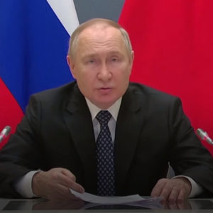Putin bị “chóng mặt và nhức đầu” với bệnh Parkinson tiến triển buộc ông phải bỏ lỡ các sự kiện, “người trong cuộc” của Kremlin tuyên bố