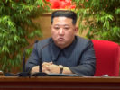 Kim Jong-un cảnh báo phương Tây phải đối mặt với ‘cuộc đối đầu hạt nhân toàn diện’ khi các cuộc tập trận chiến tranh của Mỹ đẩy căng thẳng đến ‘lằn ranh cực đỏ’
