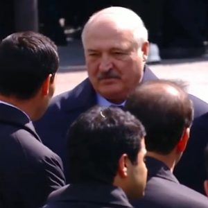 Tin đồn bạn bù nhìn của Putin Alexander Lukashenko ‘ốm nặng’ sau khi nhà độc tài Belarus thấy không khỏe tại cuộc duyệt binh ở Moscow