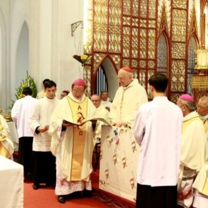 梵蒂冈与河内的关系得到改善，越南天主教徒有何影响？