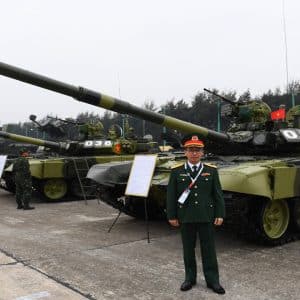 Despite high-level cooperation with US, Vietnam still secretly buy $8 billion of weapons from Russia