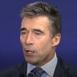 «Сдержало бы Россию». Экс-глава НАТО выступает за частичное вступление Украины