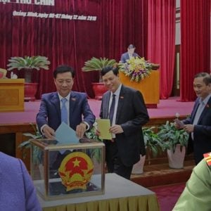 Thủ Chính cao tay, cho Quảng Ninh “dìm” Đinh Văn Nơi tránh hậu họa?