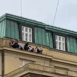 Tay súng bắn chết hơn 15 người ở Praha – và bị tiêu diệt