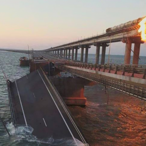 Украина: Россия больше не поставляет оружие по Крымскому мосту