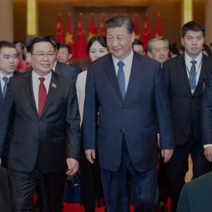 Mục đích tối cao của Huệ Vương sang thăm Bắc Kinh để làm gì?