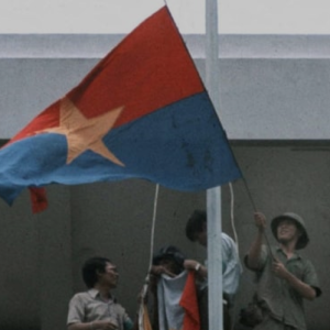 Historical photo: Who leads Bui Quang Than to take flag on Independence Palace’s roof on April 30, 1975?