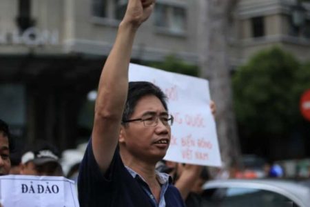 Why was Huy Duc arrested?