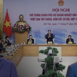 Việt Nam có thể bỏ lỡ cơ hội vì những biến động chính trị