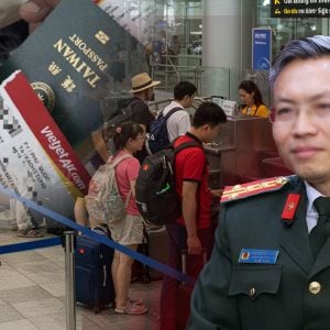 CÔNG AN XÉ VÉ MÁY BAY CỦA DU KHÁCH NƯỚC NGOÀI: ĐÌNH CHỈ CÔNG TÁC 