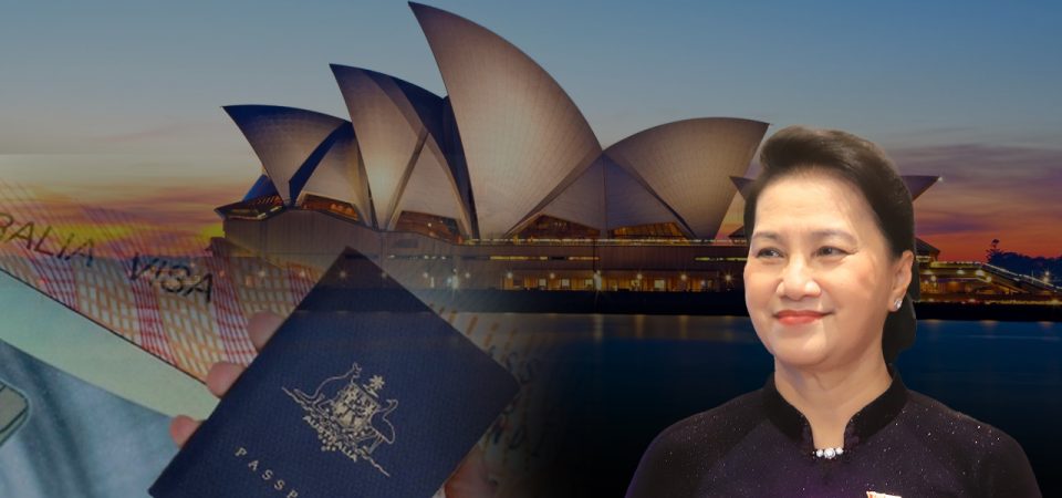 DÒNG MÁU QUYỀN LỰC BÊN XA BÁN CẦU.