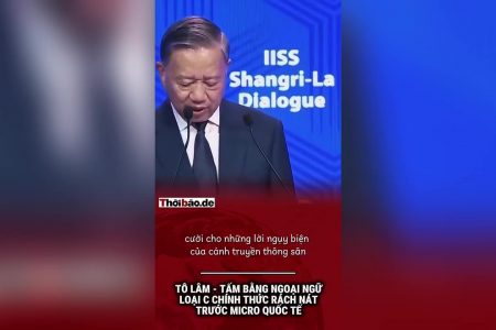 Tô Lâm – Tấm bằng ngoại ngữ loại C chính thức rách nát trước micrô quốc tế