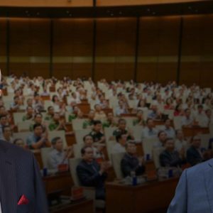 Nguyễn Duy Ngọc né vấn đề phe cánh khi đặt câu hỏi “Tại sao đồng chí không làm?”